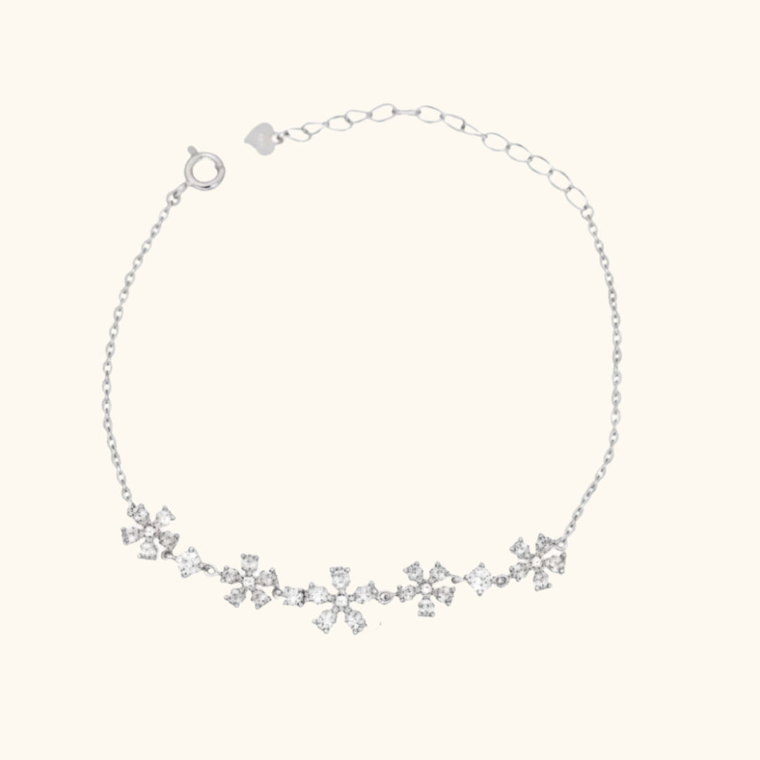 Pretty Snowflake Bracelet